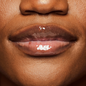 Gloss Bomb Ice Cooling Lip Luminizer (Cucum'brrr)