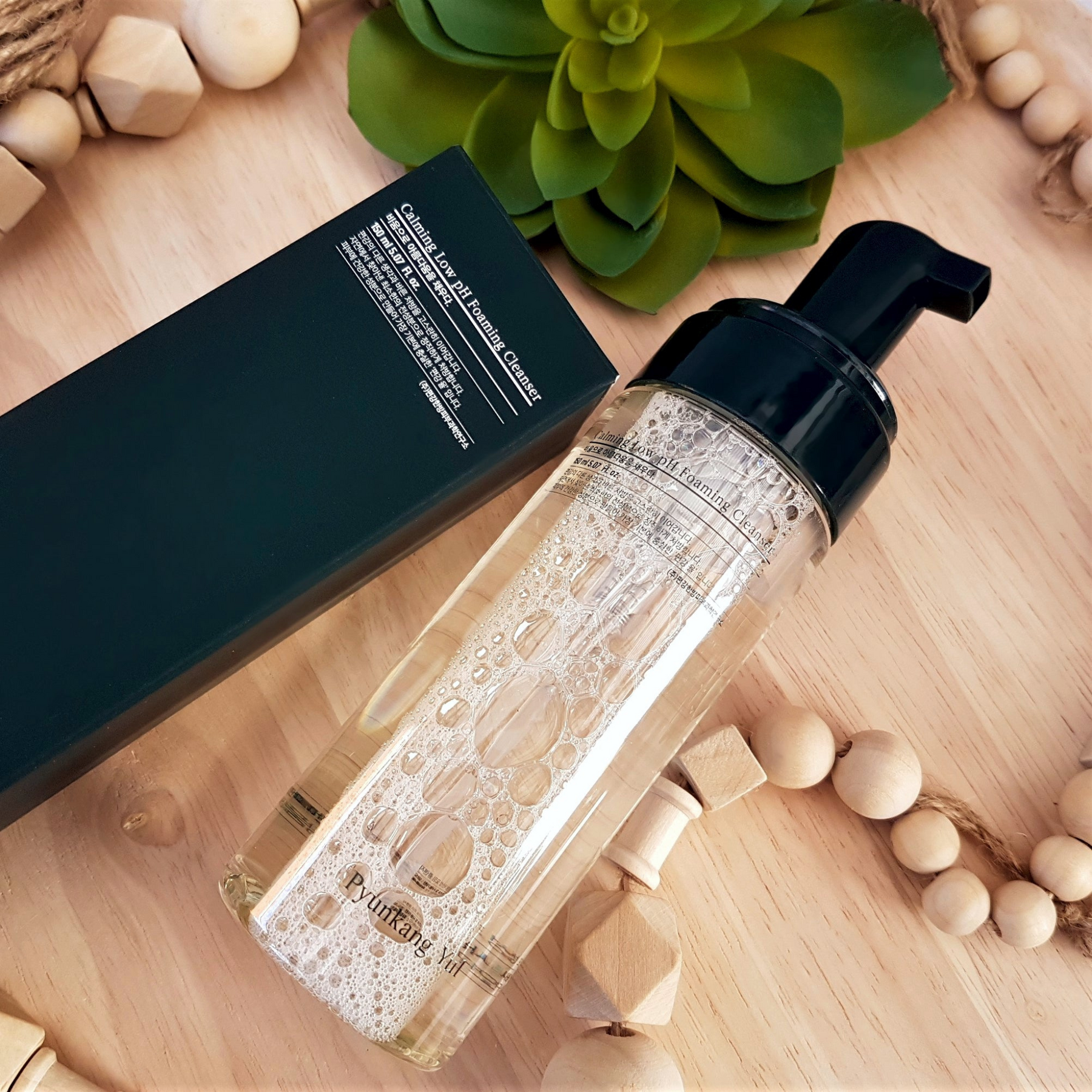 Calming  Low pH Foaming Cleanser